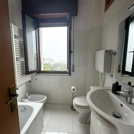 Atticovistamare-primelocation-2bedr-2bath-parking-grandispazi-posizionefantastica Daire *