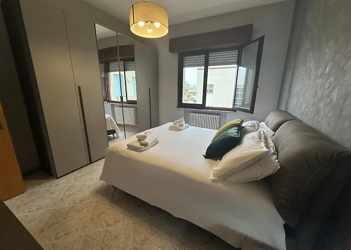 아파트 Atticovistamare-primelocation-2bedr-2bath-parking-grandispazi-posizionefantastica